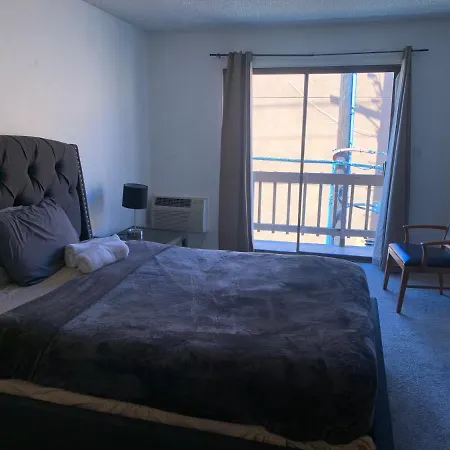 La/Beverly Hills Hotel Style Suite